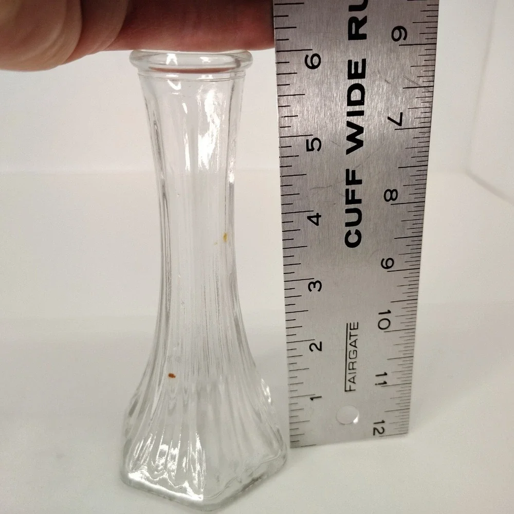 EO BRODY Bud Vase Ribbed Glass Floral Vase Table Decor 6
